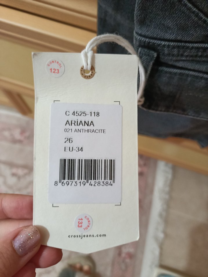 Kadın Gri Denim Dar Paça Jean - Görsel 3