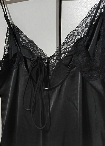 s Beden siyah Renk Dantel Şeritli Saten Askılı Elbise H&M
