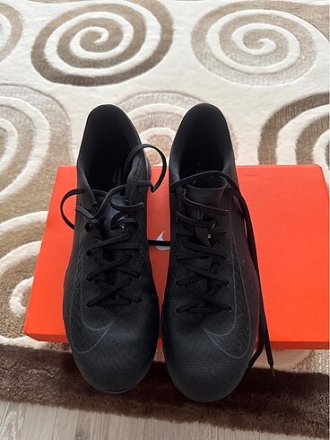 Orijinal nike futbol ayakkabısı