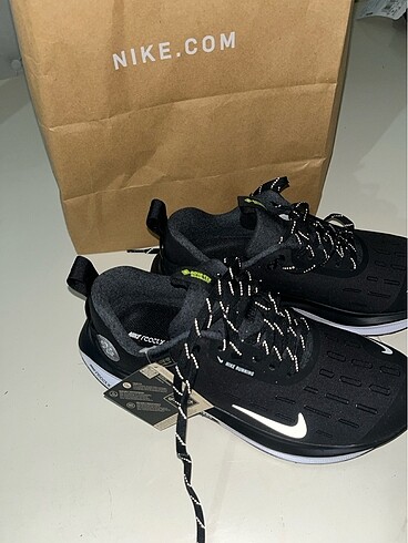 Nike 39 Numara Nike kadın ayakkabısı