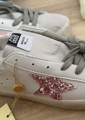 Golden Goose Deluxe 38