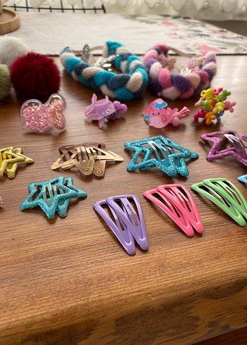 Saç Aksesuarları ve Küpeler - Görsel 3