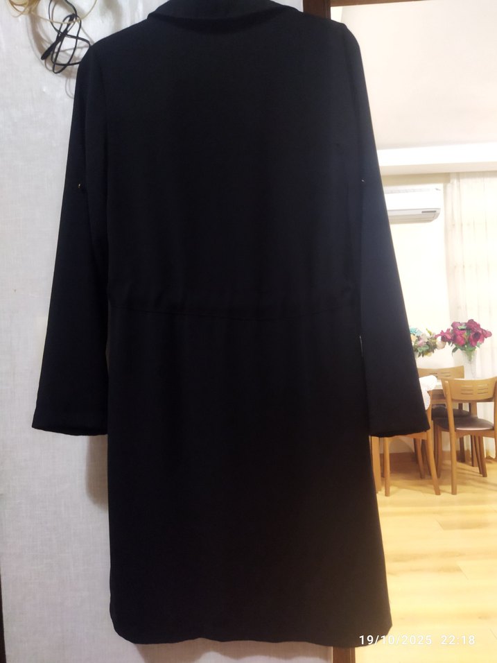 Siyah Kadın Uzun Kuşaklı Ofis Kabanı - Görsel 2