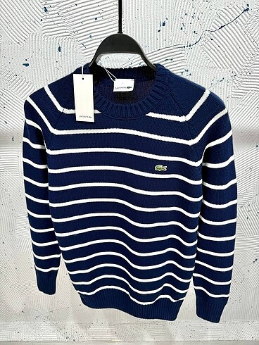 Lacoste sweatshirt