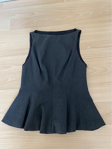 Zara ust