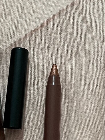 Missha MONY waterproof pembe eyeliner
