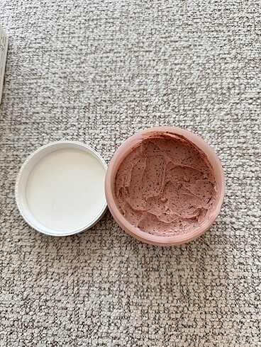 Missha beauty of joseon red bean mask
