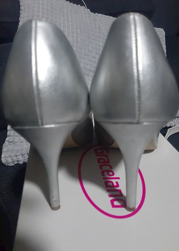 Gri Metalik Stiletto Topuklu Kadın Ayakkabı - Görsel 3