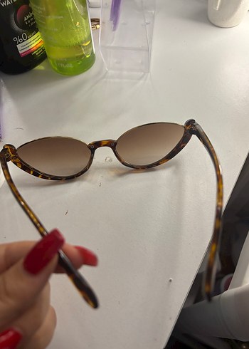 Kadın Güneş Gözlüğü - Görsel 3