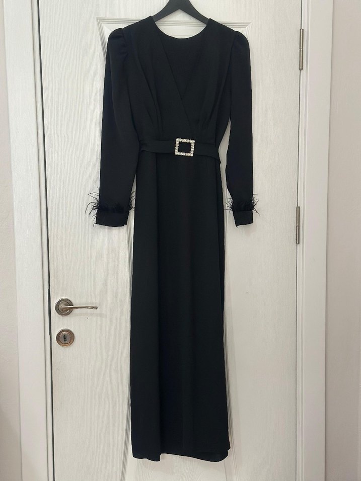 Kürk Detaylı Siyah Uzun Kadın Elbise - Görsel 5