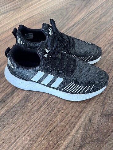 Adidas Ayakkabı