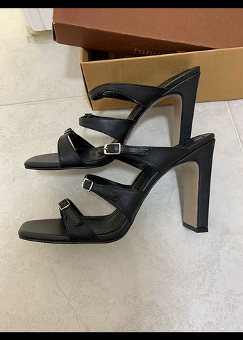 Fabrika Siyah Topuklu Sandalet - Görsel 5