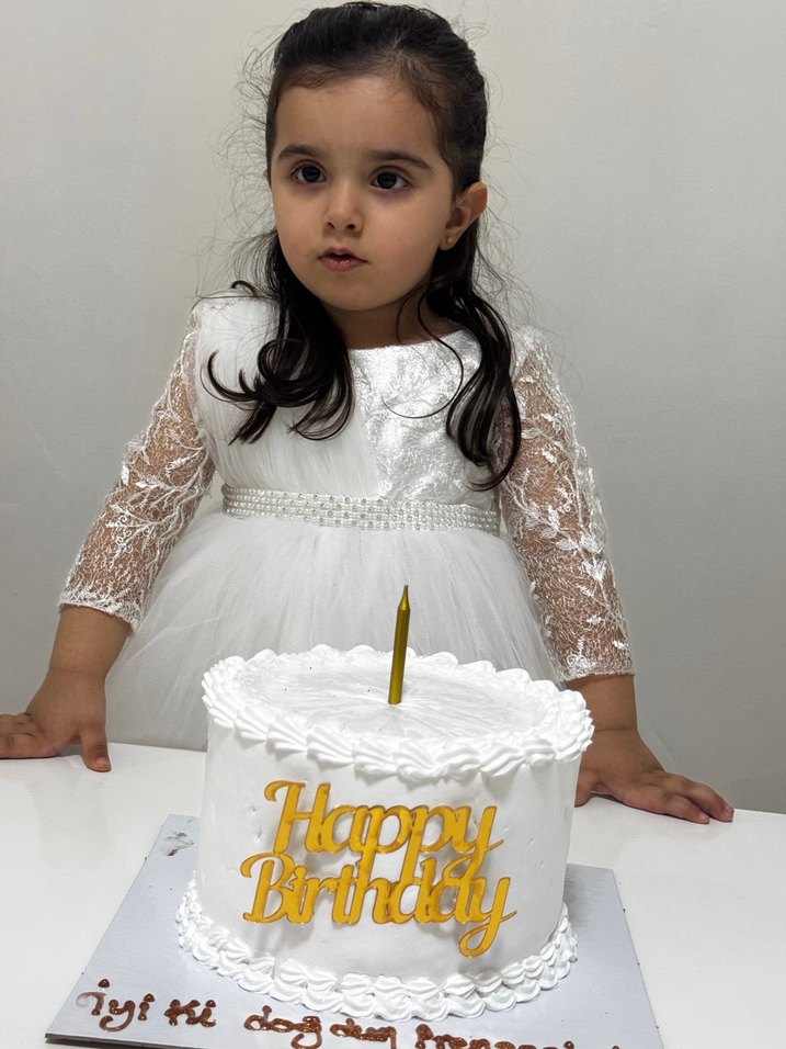 Beyaz Kabarık Kollu Kız Çocuk Elbisesi - Görsel 2