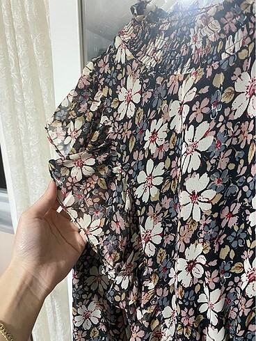 Çiçekli tesettür elbise - Görsel 8