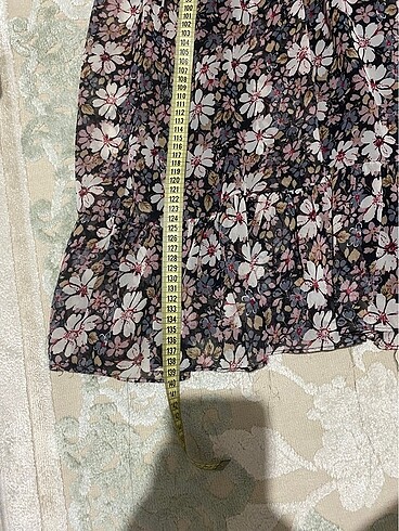 Çiçekli tesettür elbise - Görsel 5