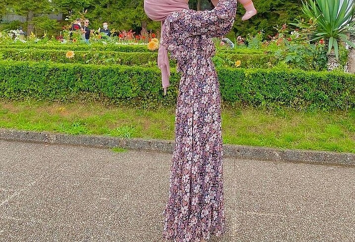 Çiçekli tesettür elbise - Görsel 11