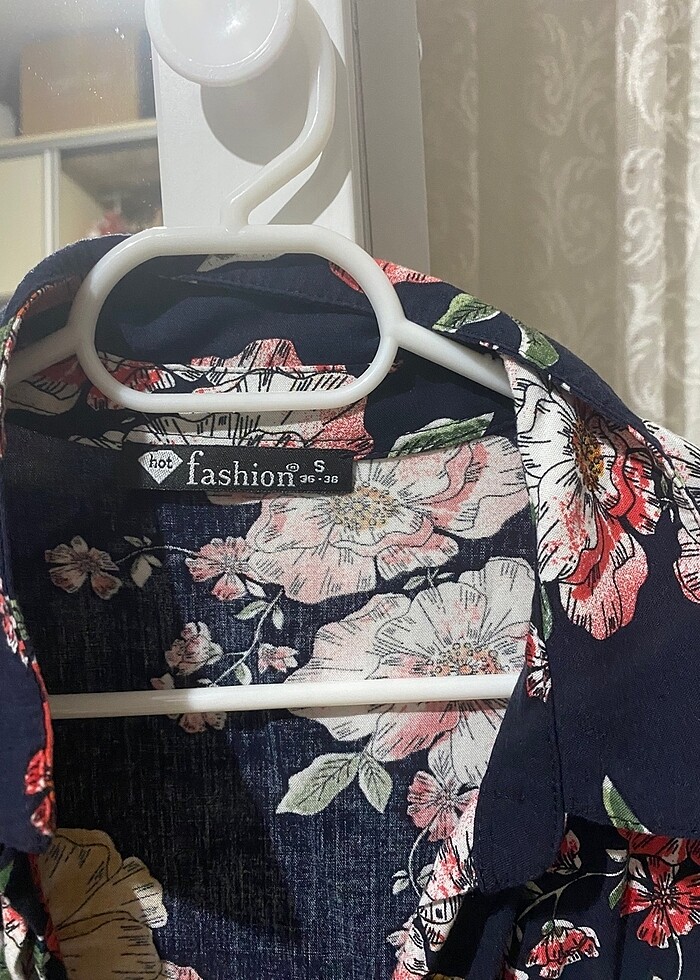 Çiçekli tesettür elbise - Görsel 5