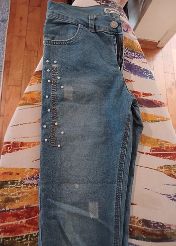 Diğer Kadın Mavi Taşlanmış Kemerli Denim Pantolon