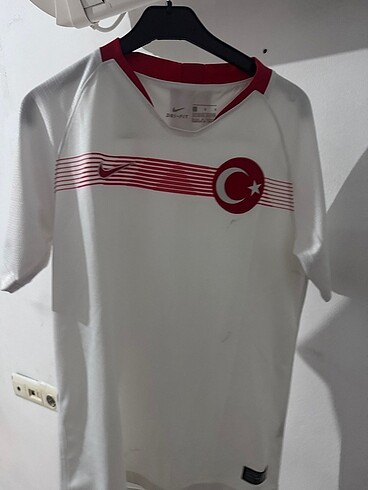 Erkek forması