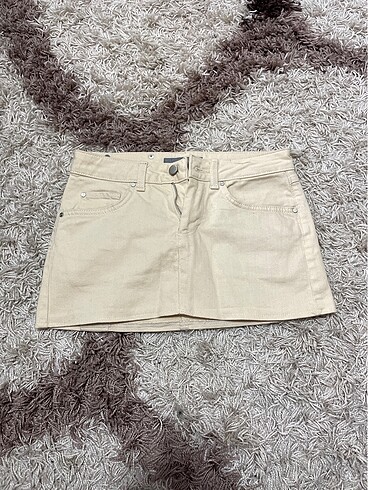 Zara 34 Beden mini etek krem rengi