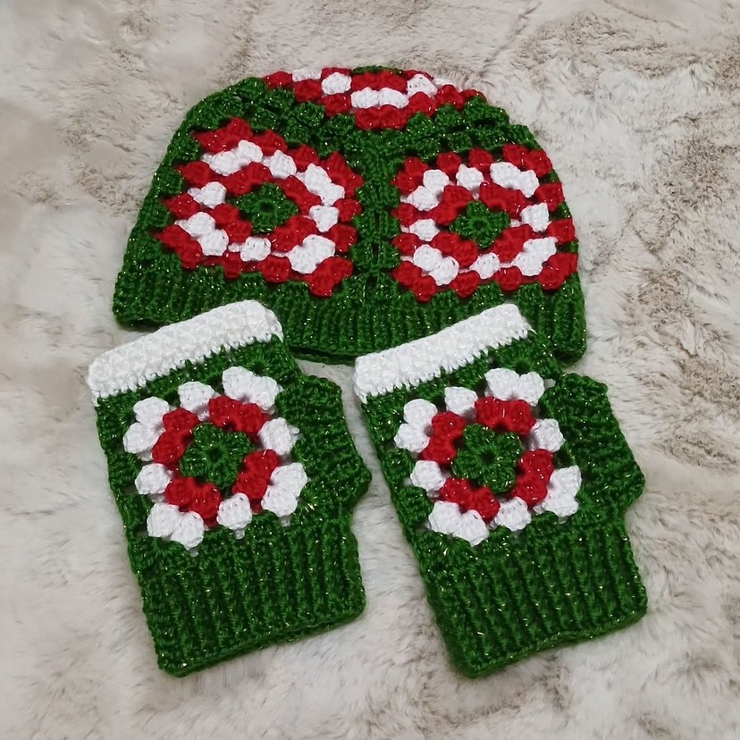 Renkli Örgü Kadın Eldiven ve Bere Seti - Görsel 2