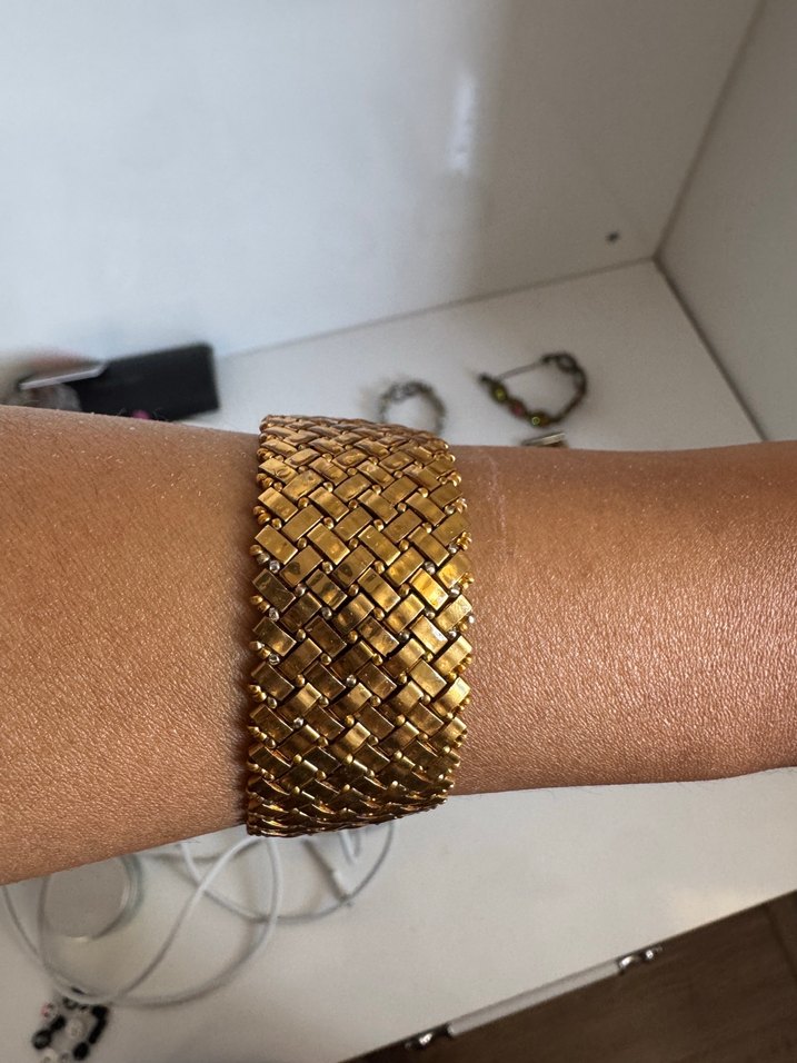 Altın Renkli Kadın Bileklik - Görsel 3