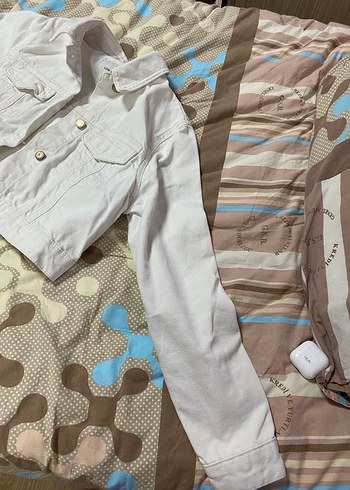 Beyaz Kadın Kot Ceket Düğmeli - Görsel 2