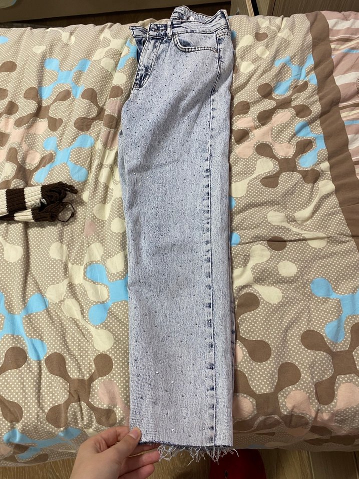 Taşlı kot pantolon - Görsel 5