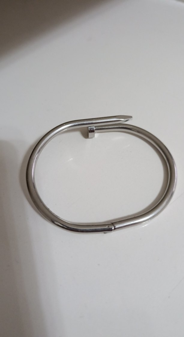 Gri Tokalı Minimalist Kadın Bileklik - Görsel 3