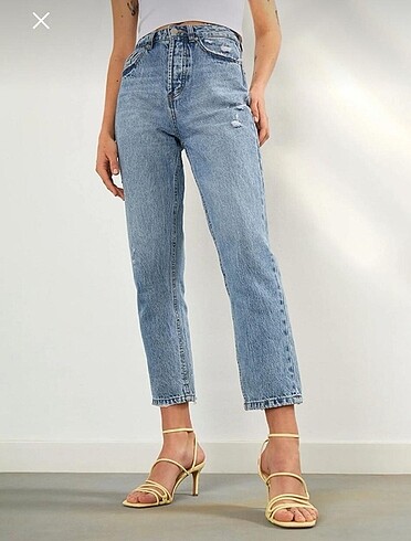 Stradivarius mom jean