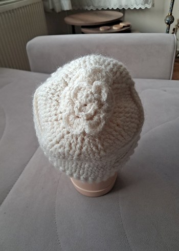 Beyaz Örgü Kadın Bere - Görsel 3