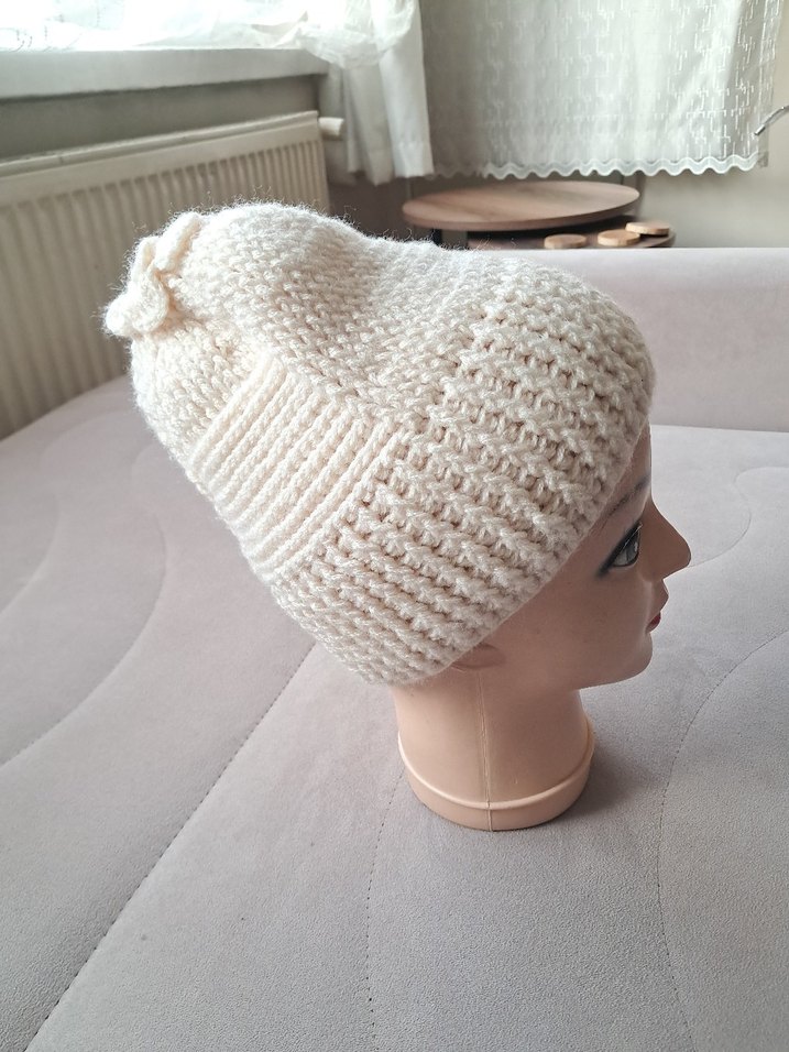 Beyaz Örgü Kadın Bere - Görsel 2