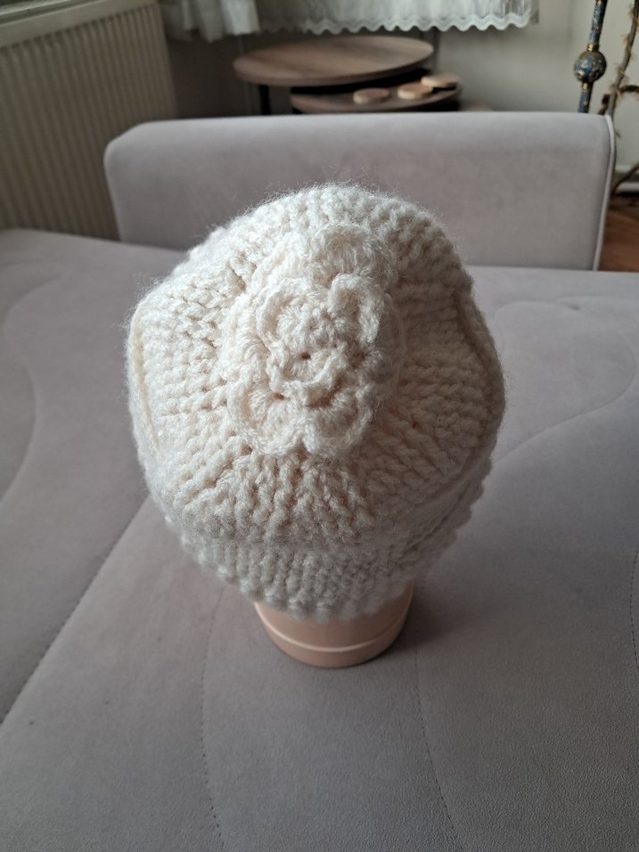 Beyaz Örgü Kadın Bere - Görsel 3