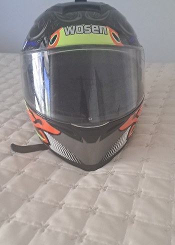 Kilitli Tokalı Çok Renkli Biker Kask - Görsel 3