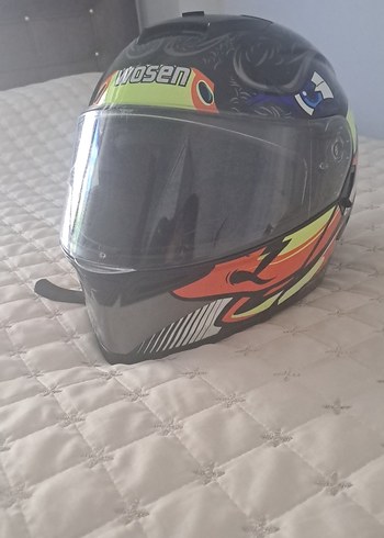 Kilitli Tokalı Çok Renkli Biker Kask - Görsel 2