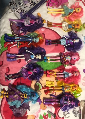 Equestria Girls Bebekler