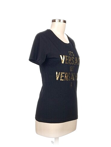 Versace Versace T-shirt %70 İndirimli.