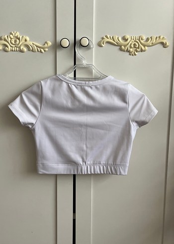 Beyaz Kısa Kollu Crop Top - Görsel 2