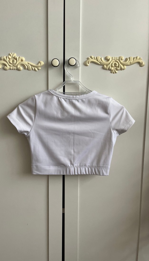 Beyaz Kısa Kollu Crop Top - Görsel 2