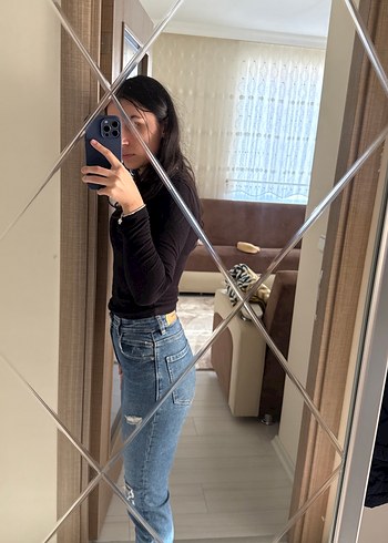 Stradivarius Siyah Yırtık Detaylı Kadın Denim Pantolon