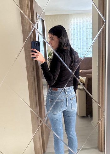 34 Beden Mavi Yırtmaçlı Kadın Kot Pantolon