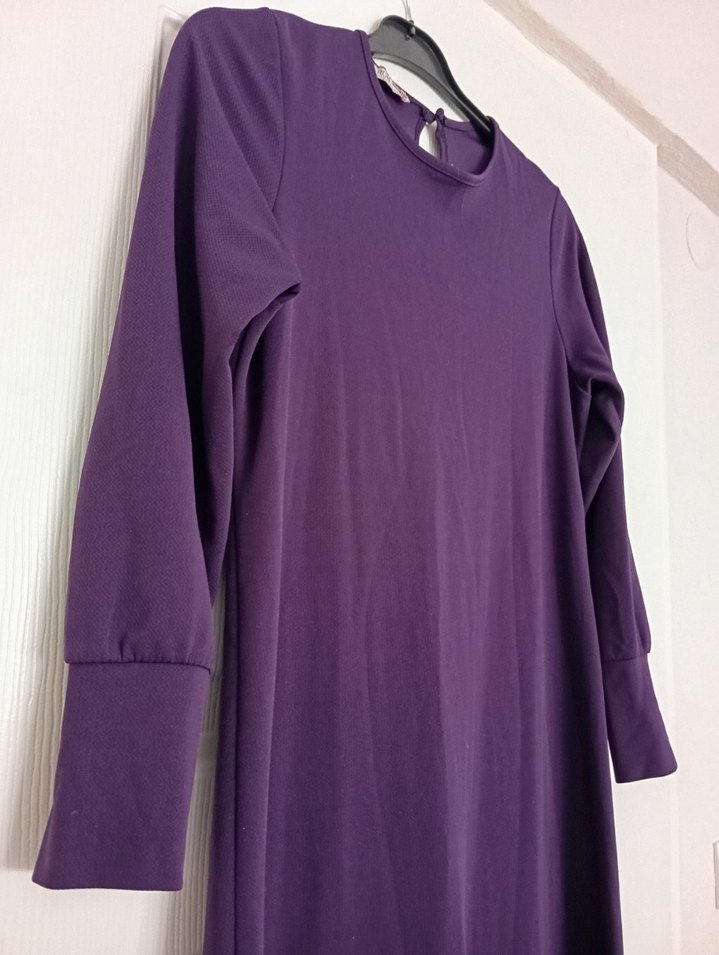 Uzun Kollu Mor tesettür Elbise - Görsel 3