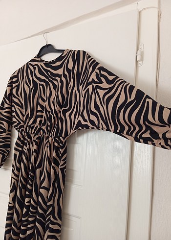 Zebra Desenli Uzun Salaş Elbise - Görsel 2