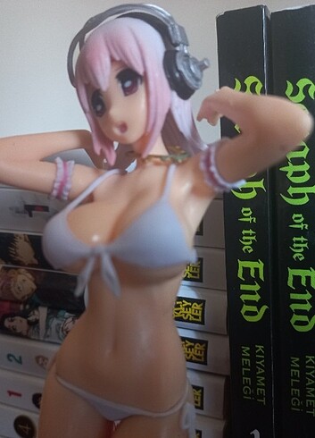 Super Sonico - Asuna Sonico figürü.