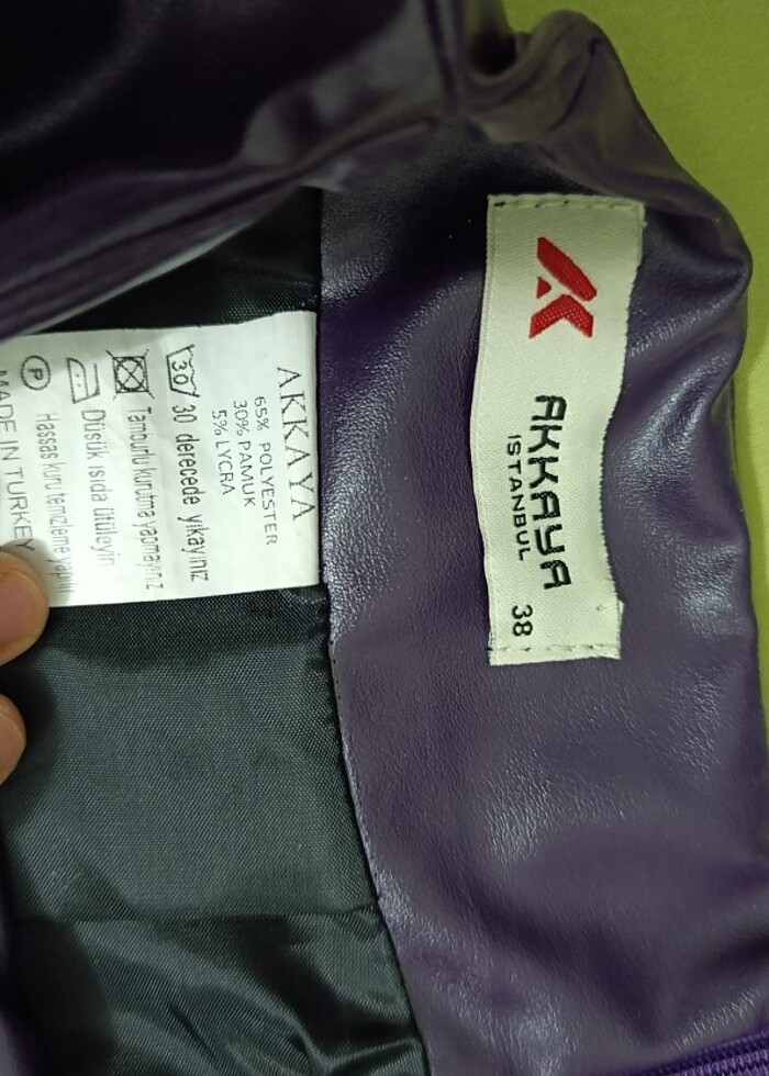 Deri görünümlü uzun mor etek   - Görsel 3