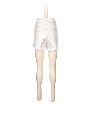 32 Beden Zara Mini Şort %70 İndirimli.