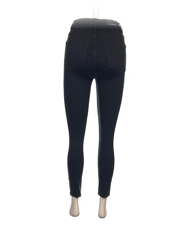 32 Beden Stradivarius Jean / Kot %70 İndirimli.