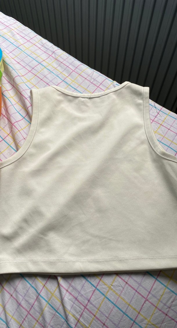 Bej Baskılı Kolsuz crop - Görsel 2