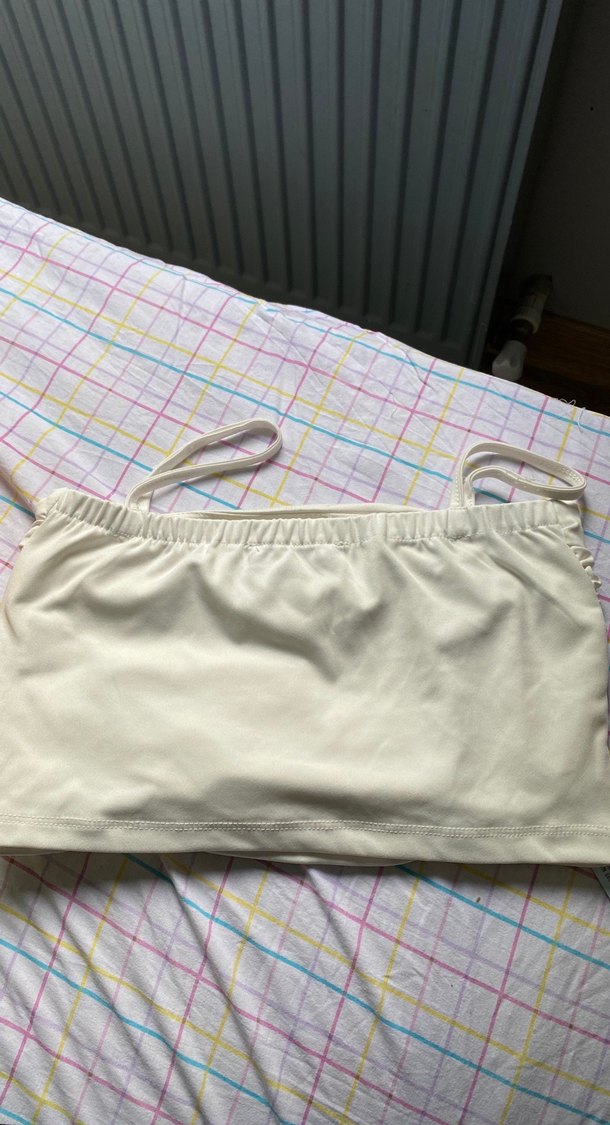 Beyaz Büzgülü Askılı Büstiyer - Görsel 2