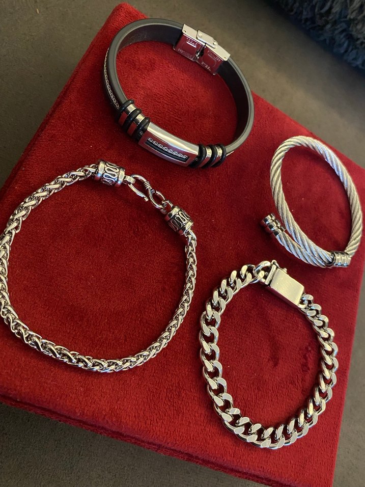 4 adet Çelik bileklik toplu verilecek - Görsel 3